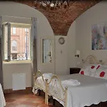 La Pera Bugiarda 4* Venaria Reale