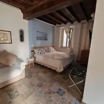 La Pera Bugiarda Lejlighedshotel
