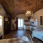 Lejlighedshotel La Pera Bugiarda 4*