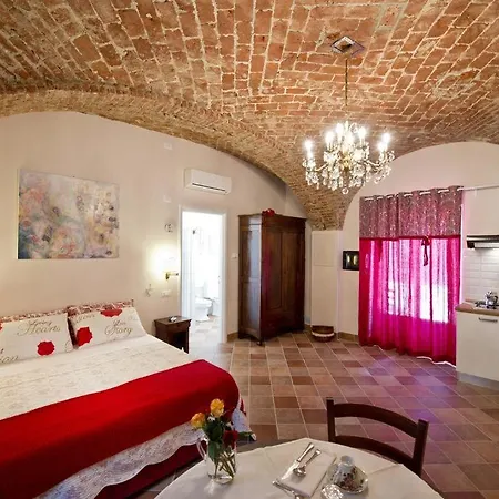 La Pera Bugiarda 4*