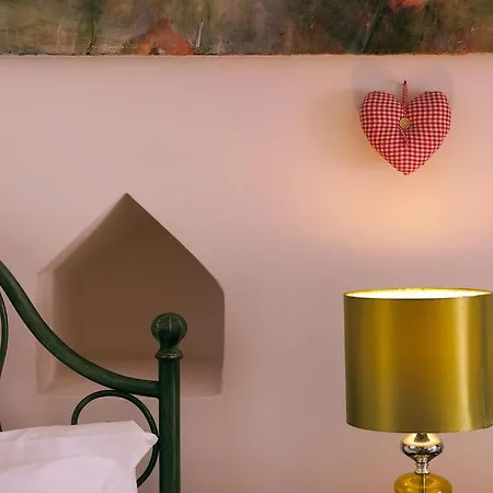 شقة فندقية La Pera Bugiarda 4*