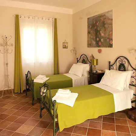 شقة فندقية La Pera Bugiarda 4*