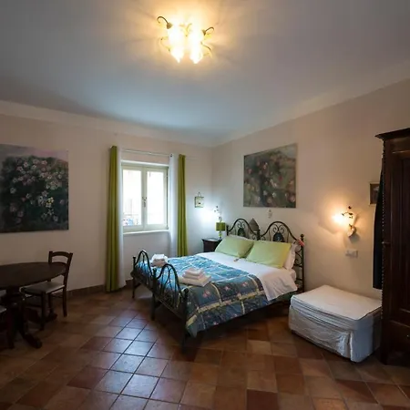 La Pera Bugiarda شقة فندقية فيناريا ريالي