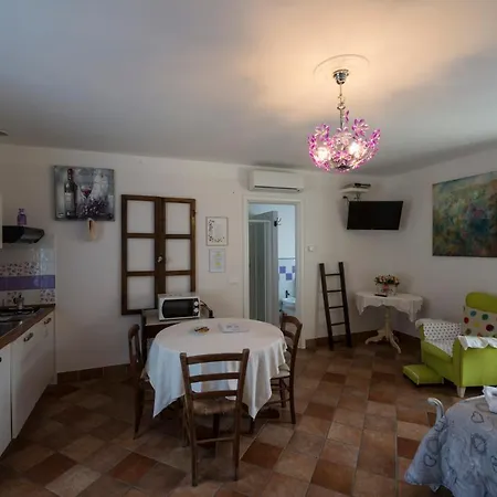Apart Otel La Pera Bugiarda